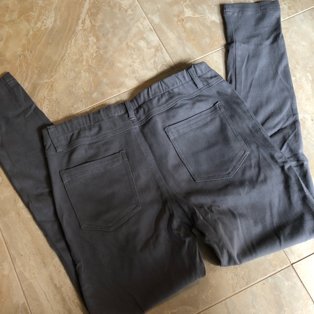Grey jeggings